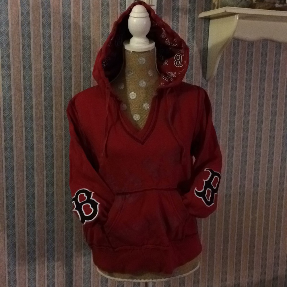 Boston Red Sox Peace Love Baseball Sweatshirt ⚾️